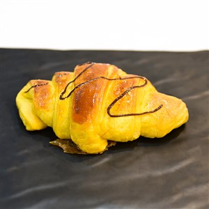  Chocolate croissant